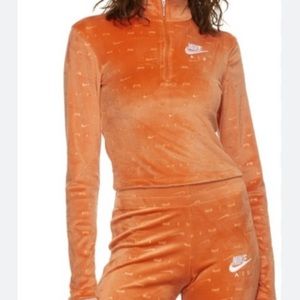 Nike melon orange velour logo quarter zip. Long sleeves cropped. NWT. SZ 3X